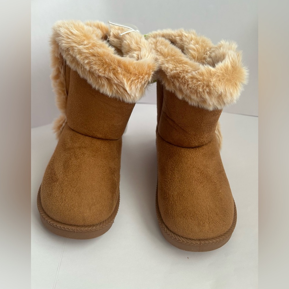 New Caramel Baby Boots First Steps by Stepping Stone size 7 Faux Fur Faux Suede